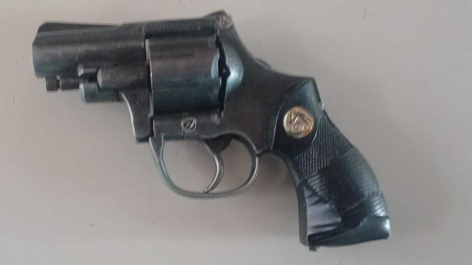 Detuvieron a un menor con un arma de fuego tras una persecución en Capital