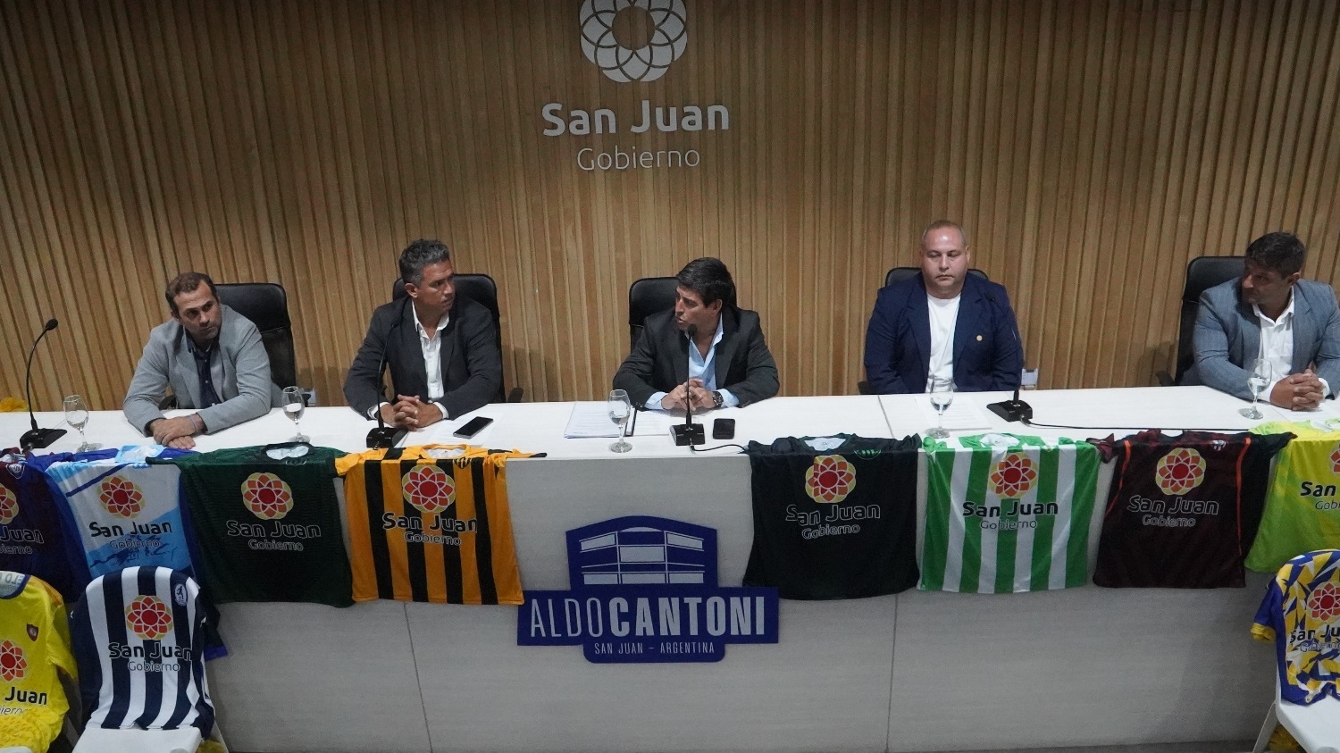 La entrega y anuncio se realizó en la sala Dante Pantuso de la Secretaría de Deportes. FOTO GABRIEL FLORES // DIARIO HUARPE.