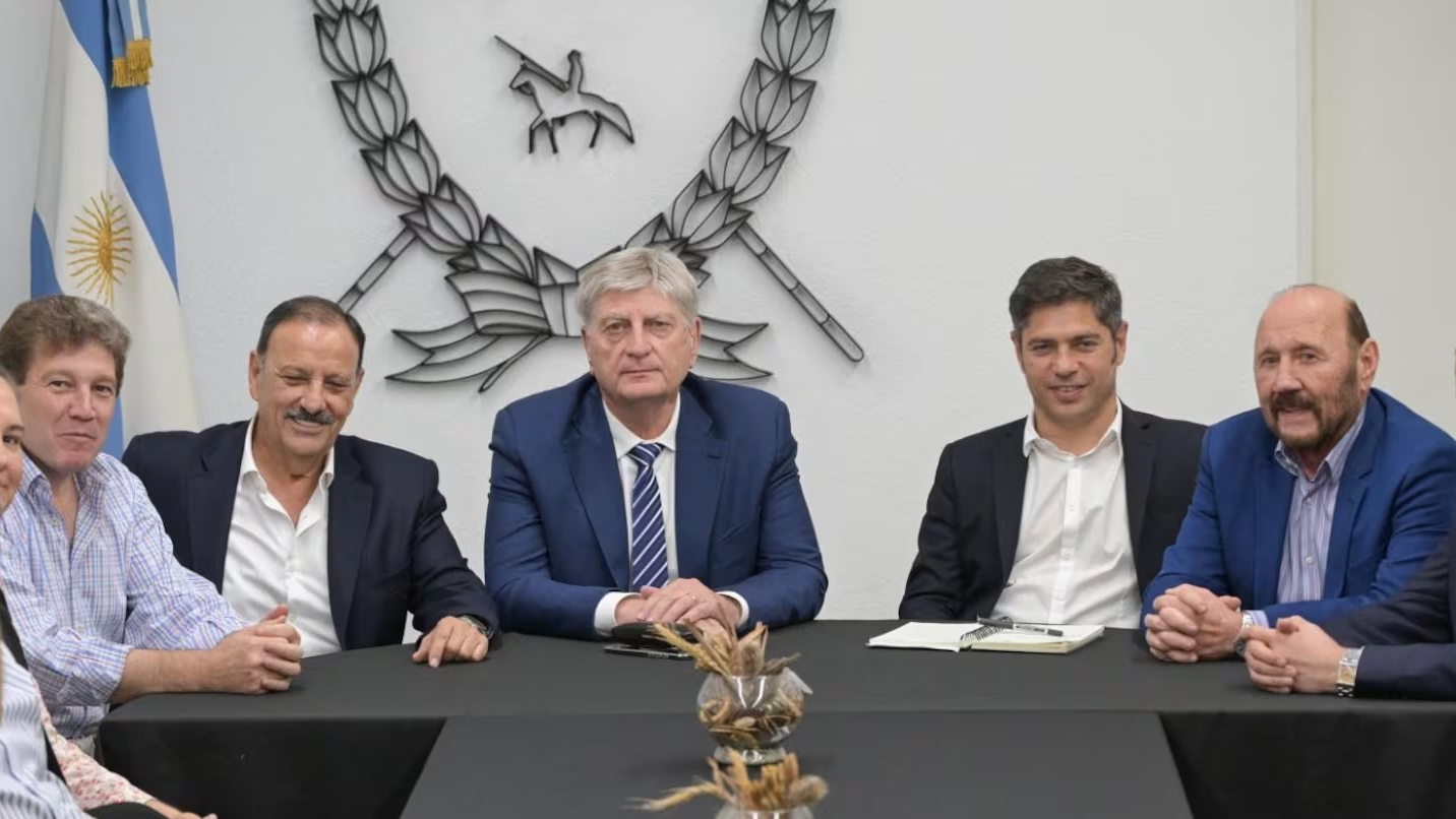 Gobernadores peronistas exigen a Milei debatir la reforma laboral