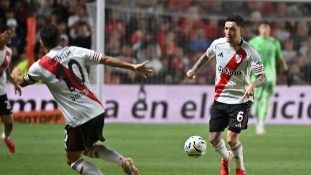 Con Gallardo expulsado, River Plate sigue sin reacción y perdió ante Argentinos 