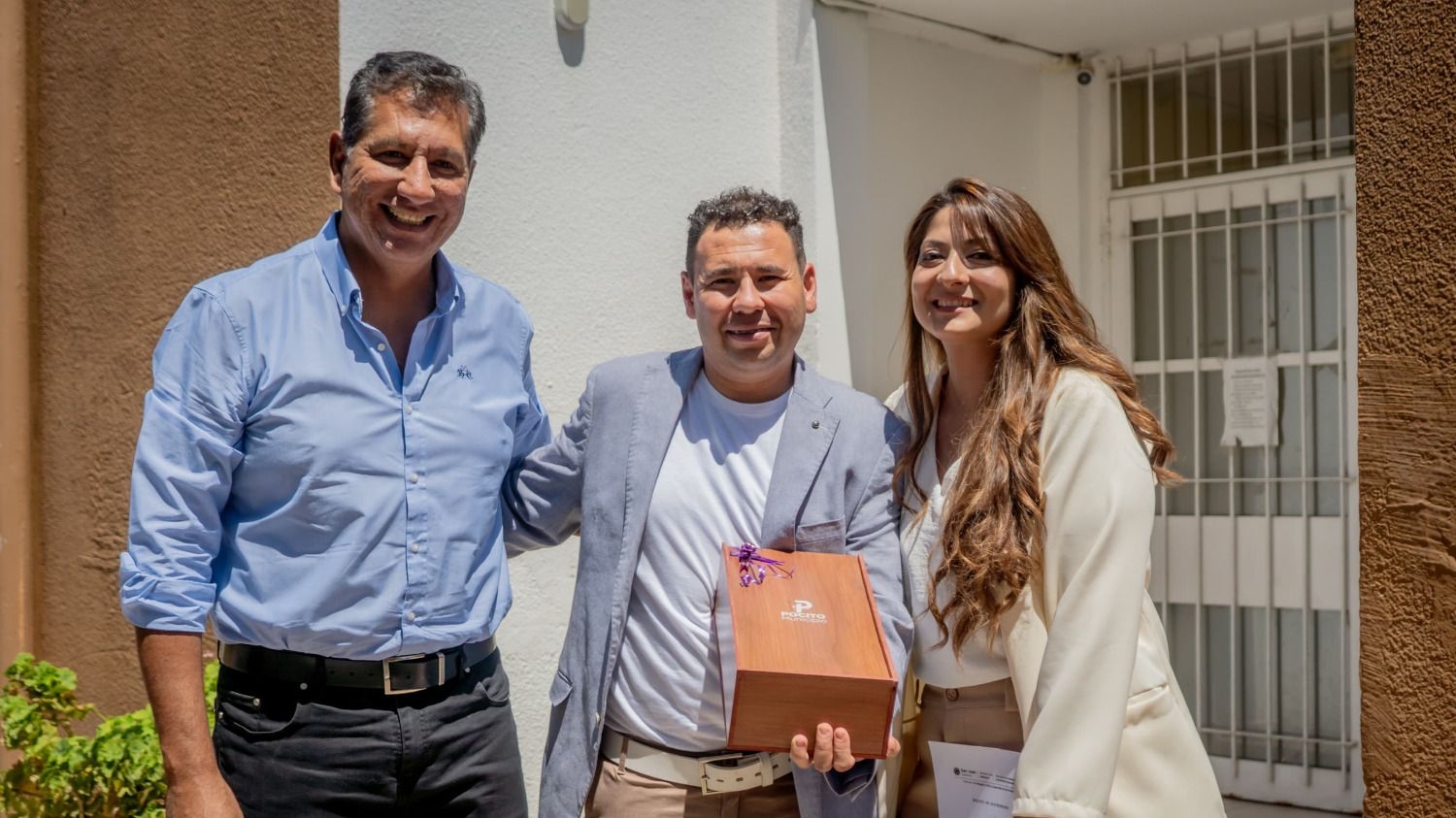 Dos parejas contrajeron matrimonio en San Valentín y recibieron premios