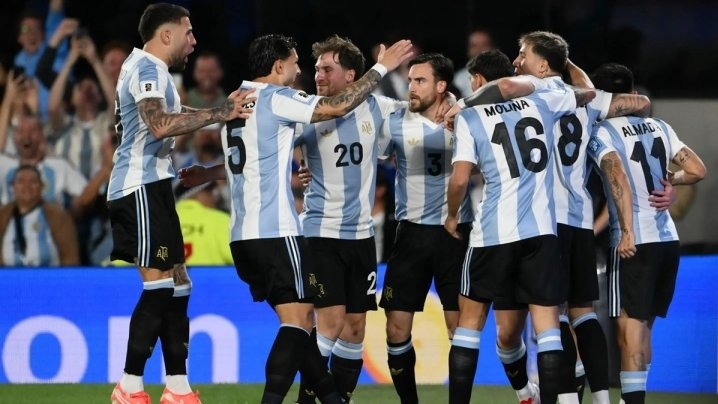 Scaloni, atento a tres bajas sensibles rumbo al Mundial