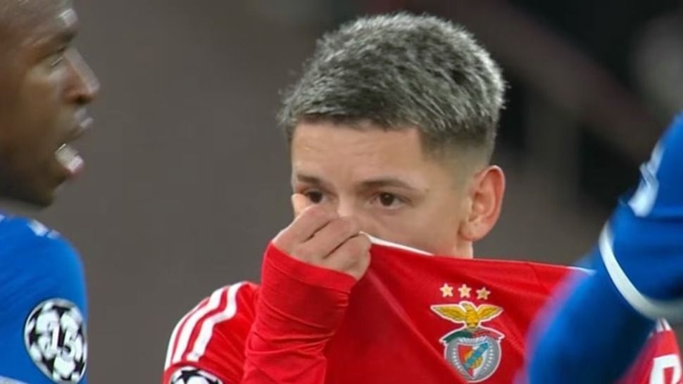 Racismo en la Champions: piden sancionar a quienes se tapen la boca