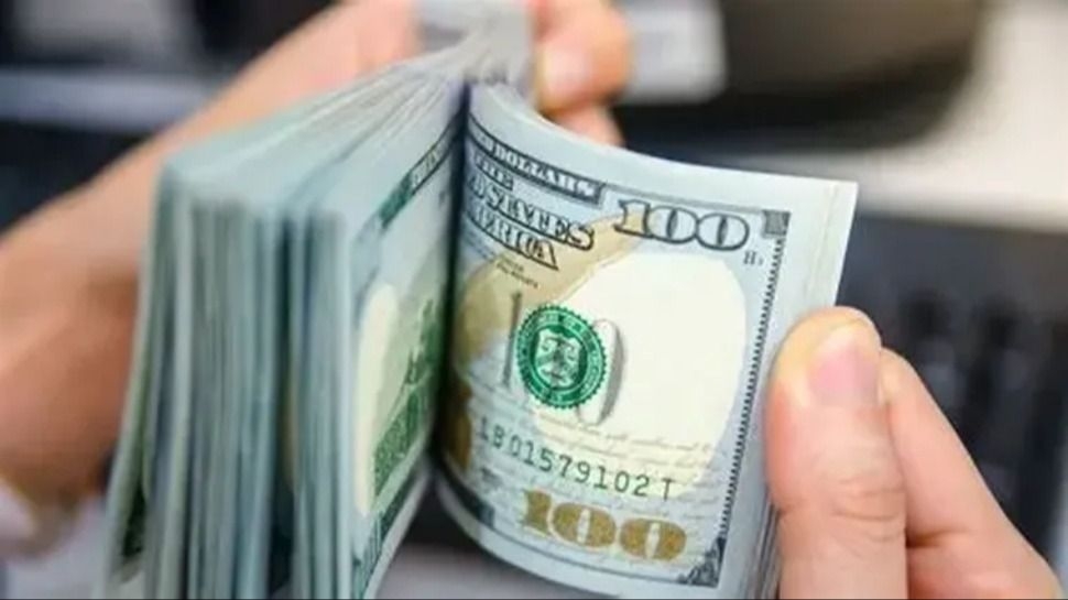 Cuál es el límite para depositar dólares en efectivo sin justificar