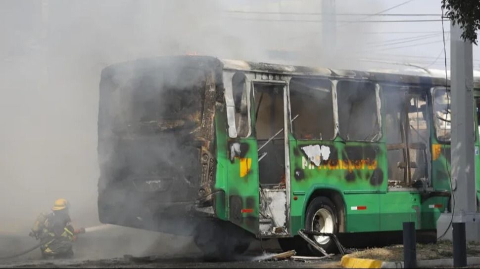La cancillería argentina pide postergar viajes a México por violencia narco