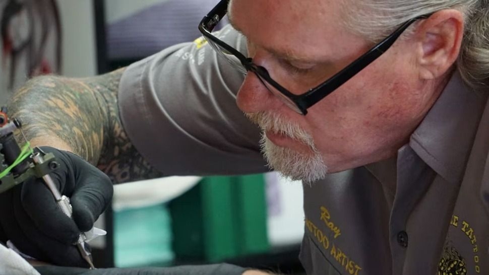 Ya no es rebeldía: seis de cada diez argentinos tienen tatuajes