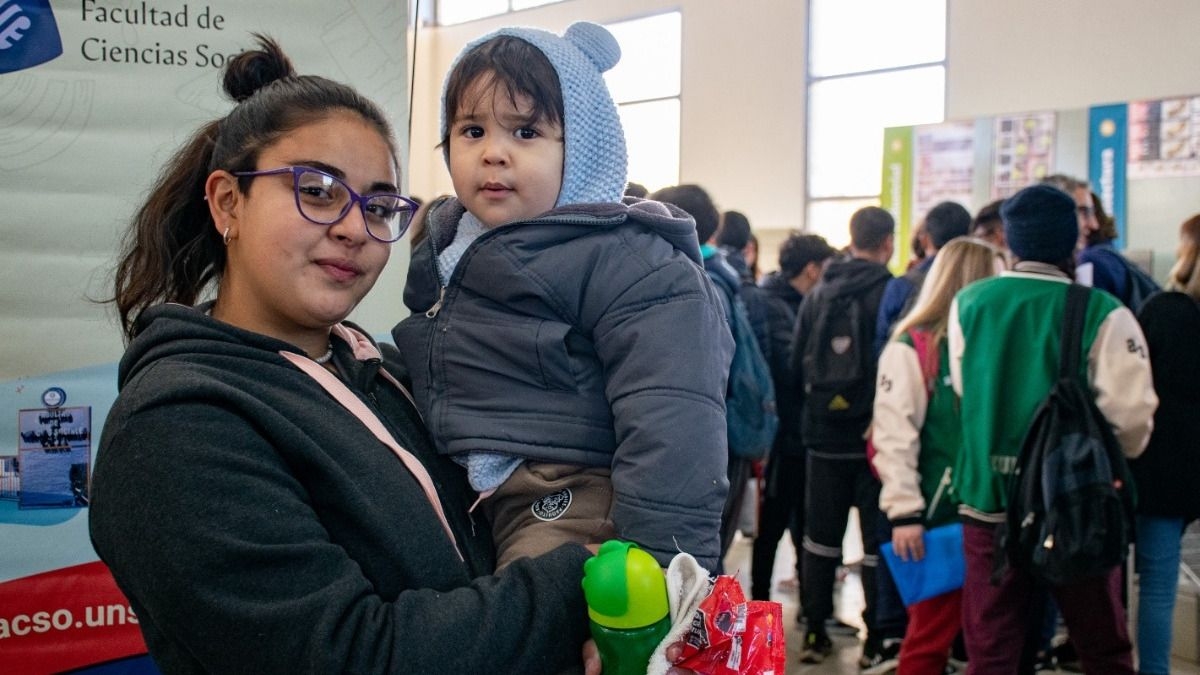Inicia la inscripción para el registro de estudiantes que trabajan y tienen personas a cargo