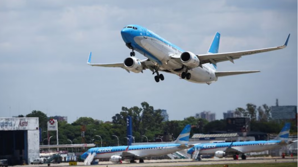 Gobierno nacional celebró superávit de Aerolíneas Argentinas sin subsidios