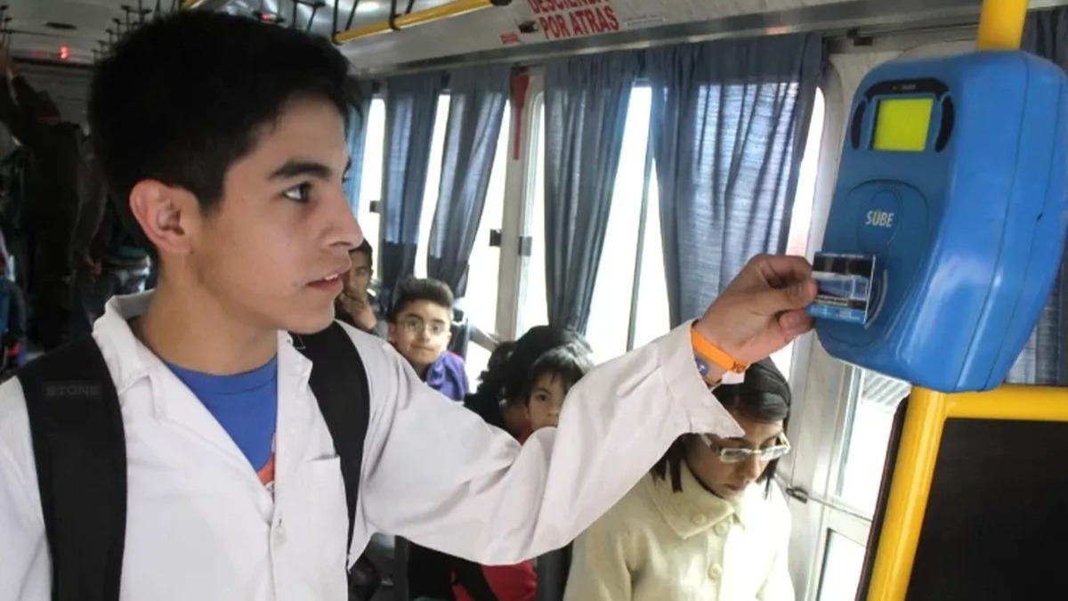 En tan solo un día, el Boleto Escolar Gratuito ya suma 24.000 inscriptos