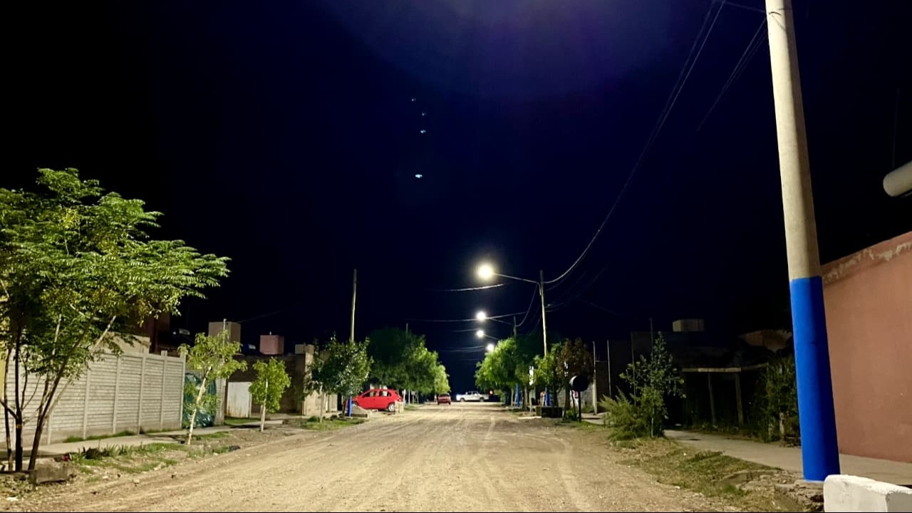 9 de Julio sumó 174 luces LED y proyecta un nuevo SUM en Fiorito