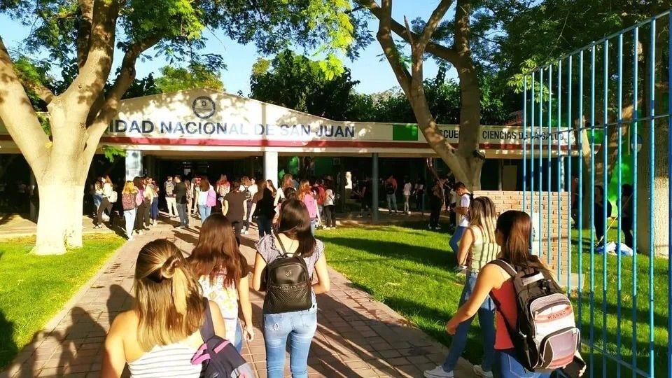 Medicina en la UNSJ: La pelea para conseguir los fondos recién empieza