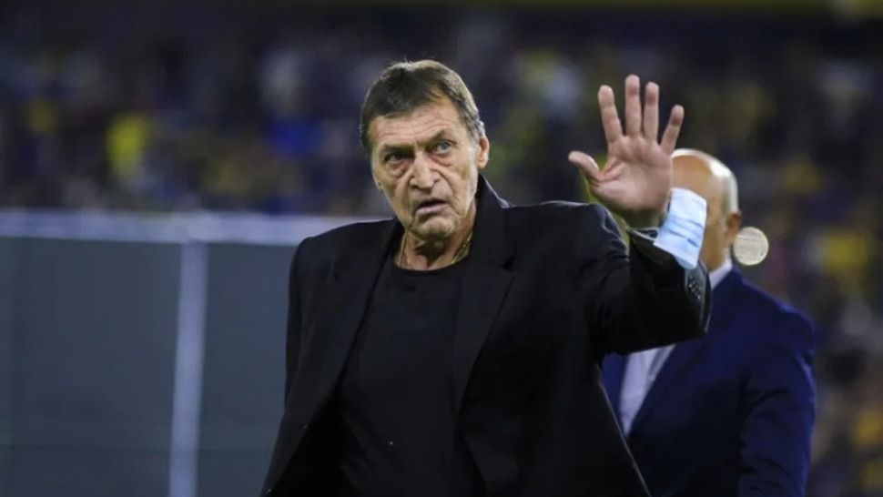 Falcioni, a un paso de volver como DT en la Primera argentina