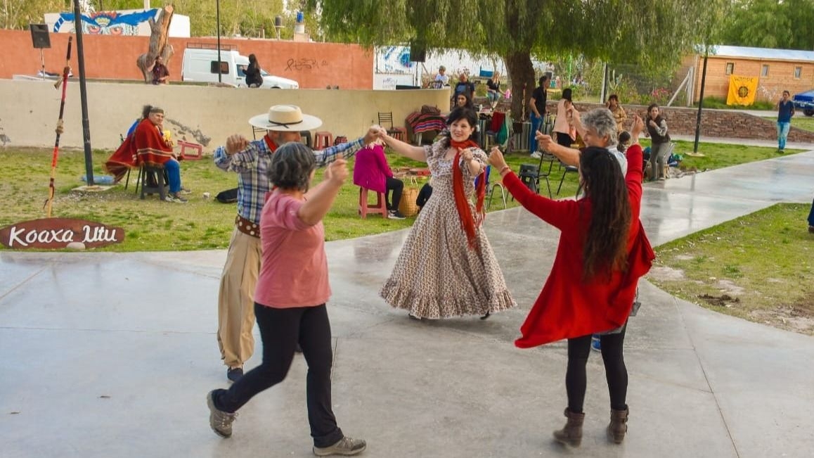 Festival warpe con shows en vivo y feria artesanal en Puyuta