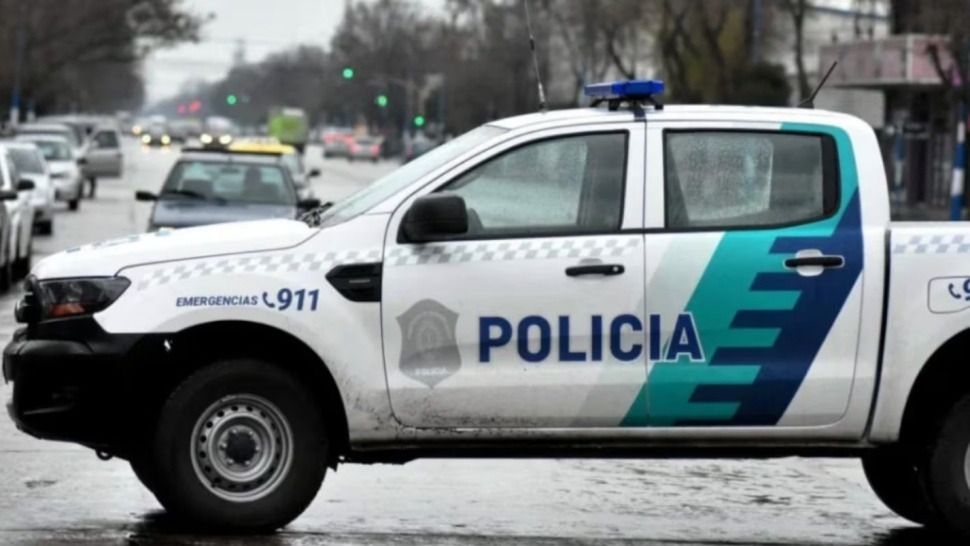 Denunció a su cuñado por robarle 30 mil dólares tras instalar un aire