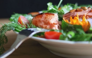 Los 10 alimentos recomendados por expertos para combatir el cansancio