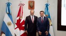 Orrego recibió al embajador de Canadá en Argentina para afianzar vínculos  