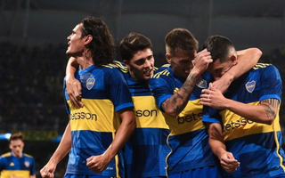 Con un doblete de Cavani, Boca Juniors goleó 3-0 a Central Norte