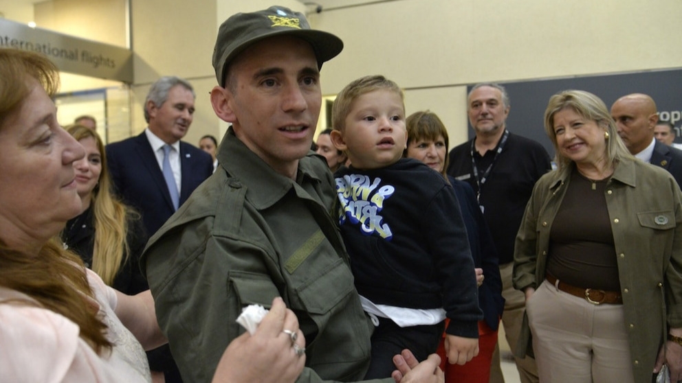 Nahuel Gallo regresó a la Argentina tras 448 días de cautiverio en Venezuela