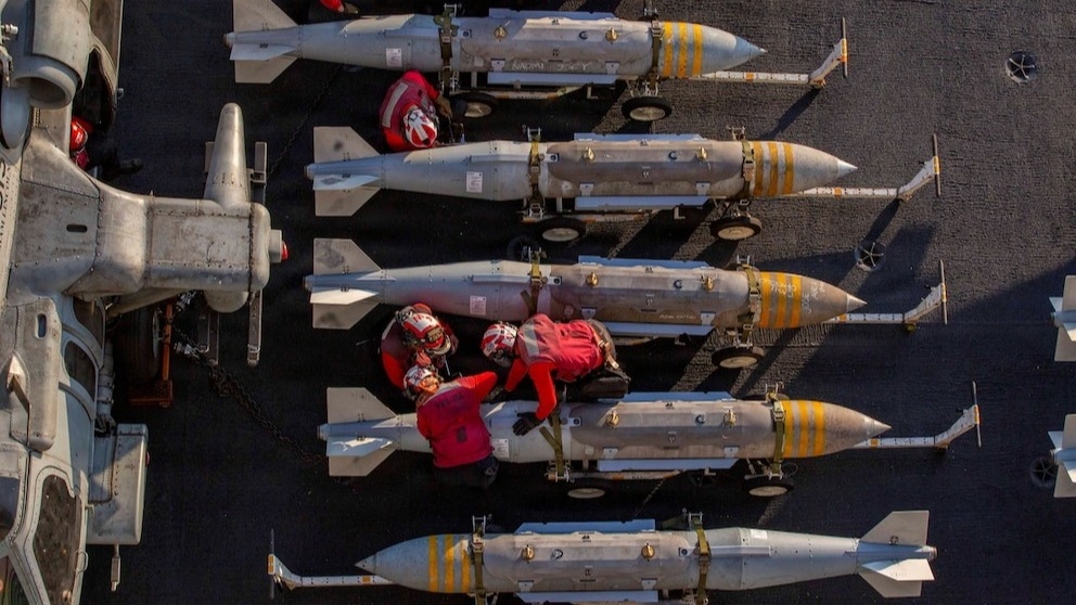 Kuwait derriba por error tres F-15 de EE.UU. durante ataque de Irán