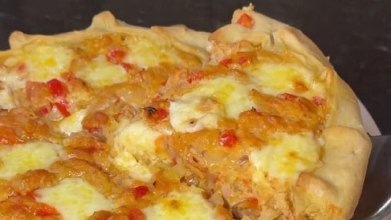 Receta de tarta de cebolla y queso: trucos para que no salga aguada