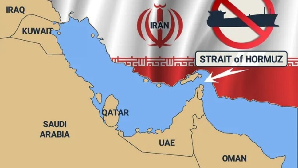 Irán cierra el estrecho de Ormuz y amenaza con abrir fuego