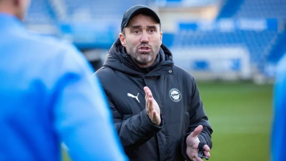 Chacho Coudet se despidió del Alavés y está a un paso de River