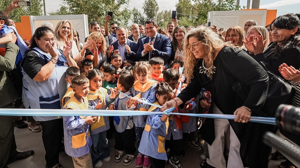Orrego inauguró la ENI N° 81, una obra clave para la educación en Ullum