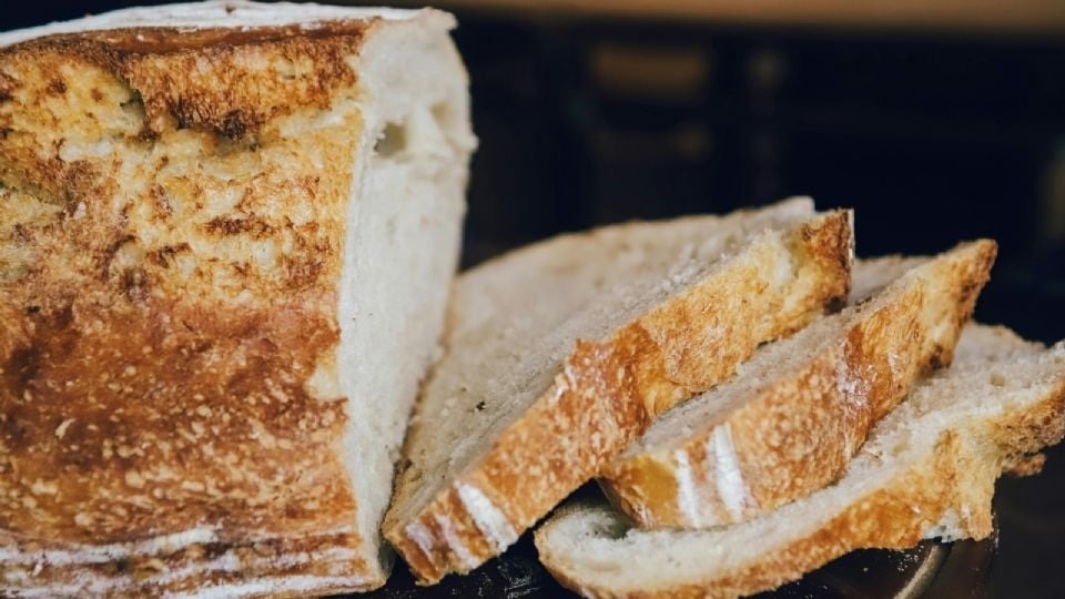 Pan casero sin amasar: receta paso a paso para miga y corteza perfecta