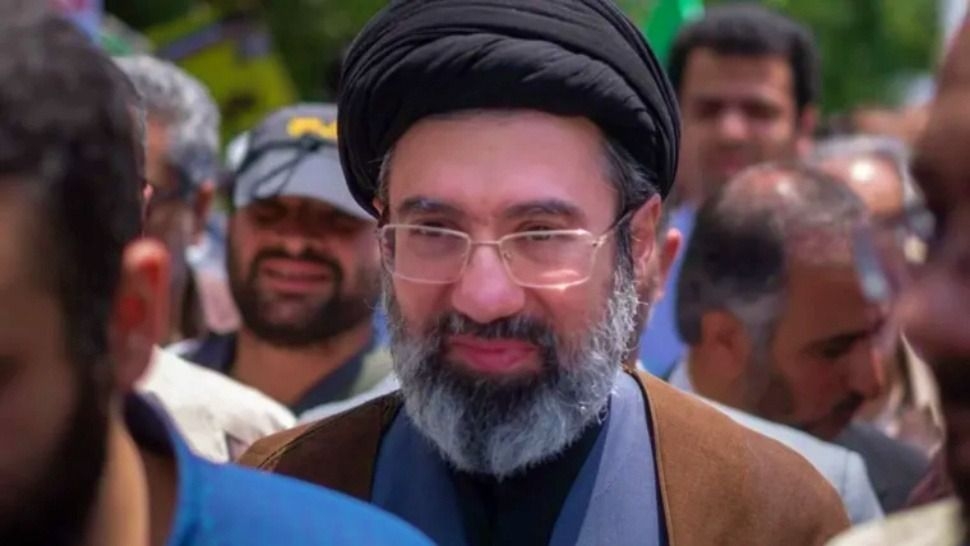 Mojtaba, hijo de Jamenei, es elegido líder supremo de Irán