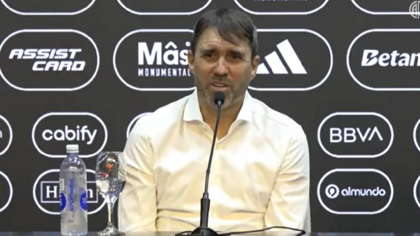 El Chacho Coudet ya es de River: "Hay que ganar campeonatos"
