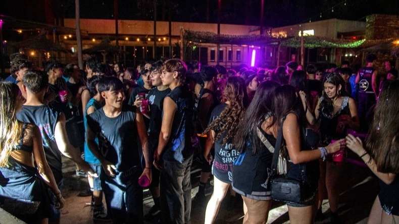 UPD en San Juan bajo la lupa: clausuras, alcohol y 700 menores en las fiestas