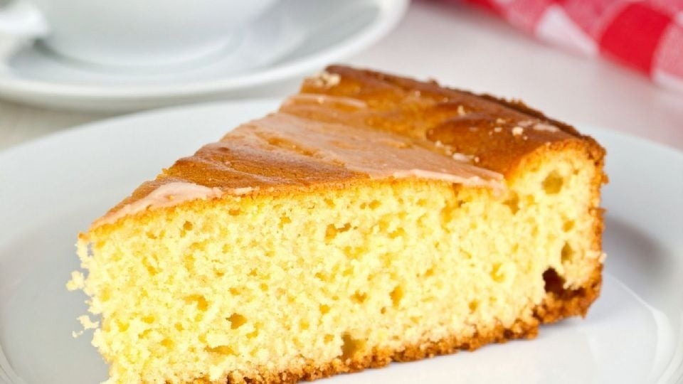 Lográ el bizcochuelo perfecto: alto, aireado y con miga suave