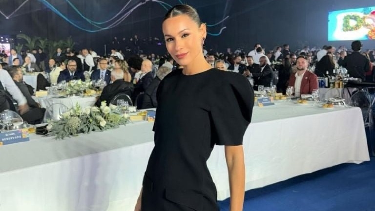 ¿Acá no hay motosierra? Pampita cobrará $25 millones para trabajar en la TV Pública