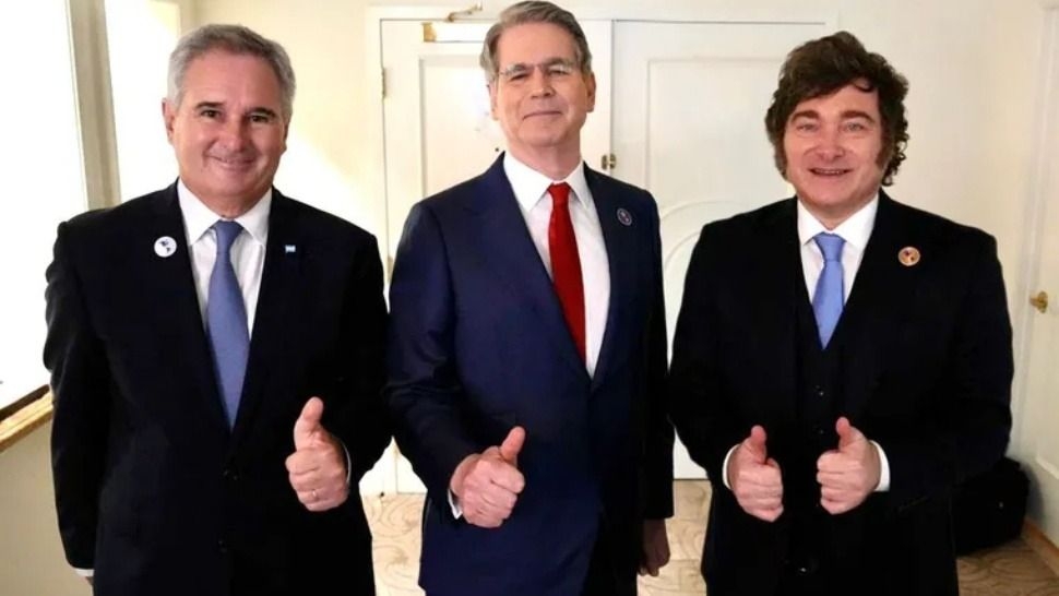 Tras reunirse con Trump, Milei se mostró con el jefe del Tesoro de Estados Unidos