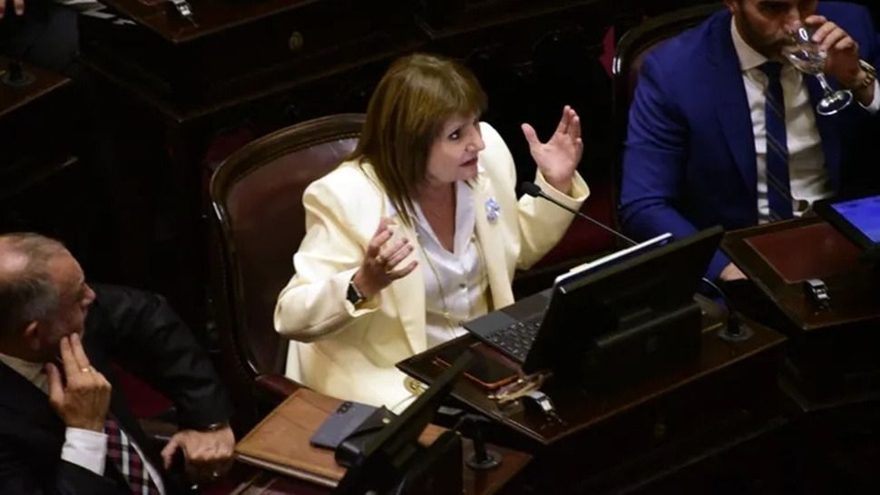 Patricia Bullrich criticó en redes sociales al feminismo en el 8M