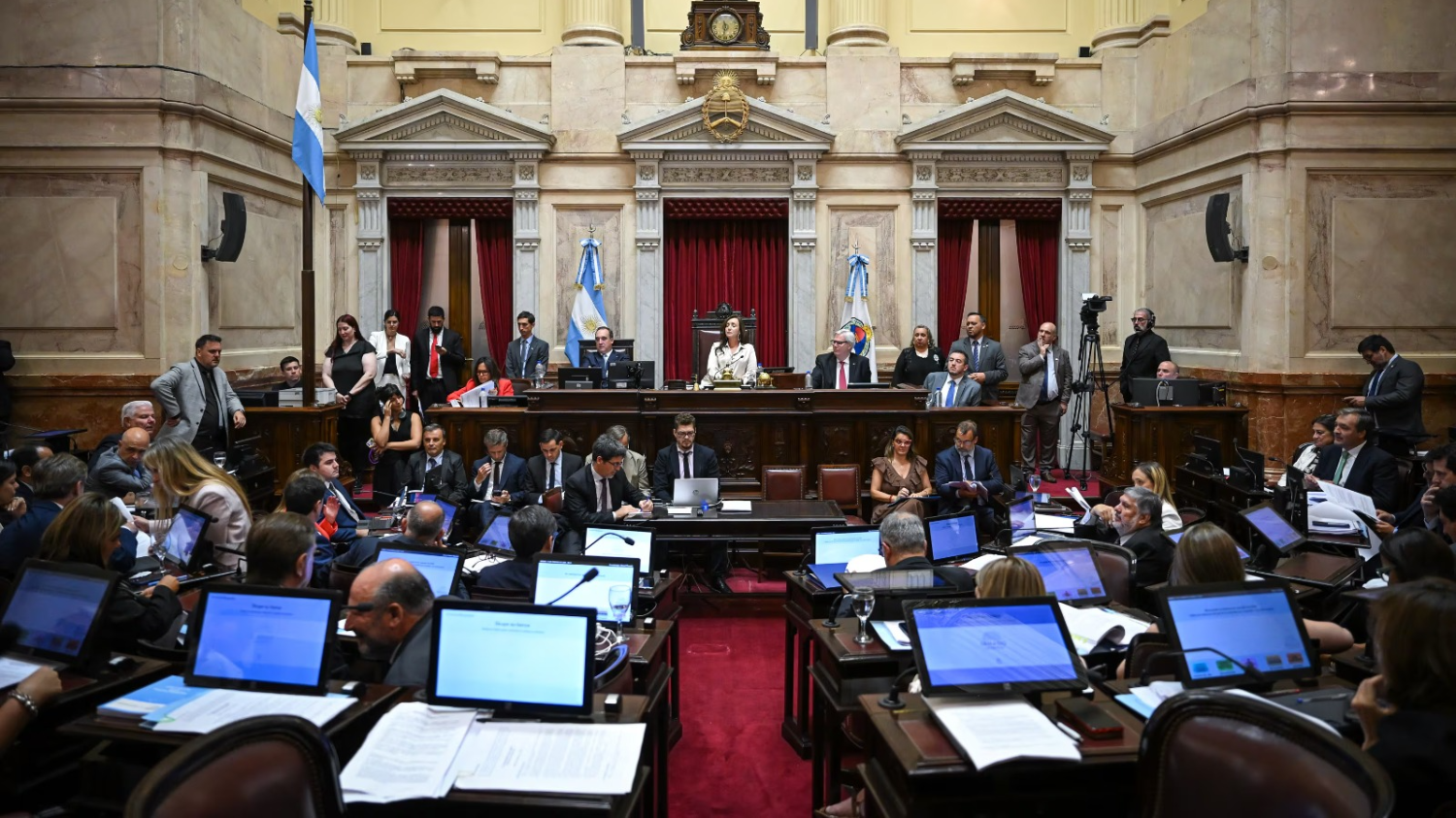 Aumentan las dietas del Senado y superarán los $11.000.000 mensuales