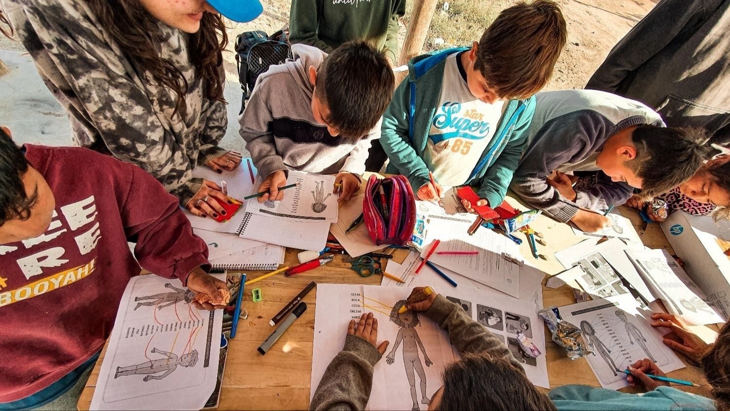 Brigadas Educativas de San Juan impulsan una colecta de útiles escolares