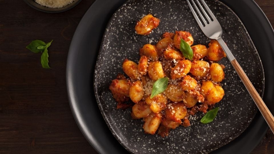 Receta de gnocchi de calabaza livianos con salsa cremosa paso a paso