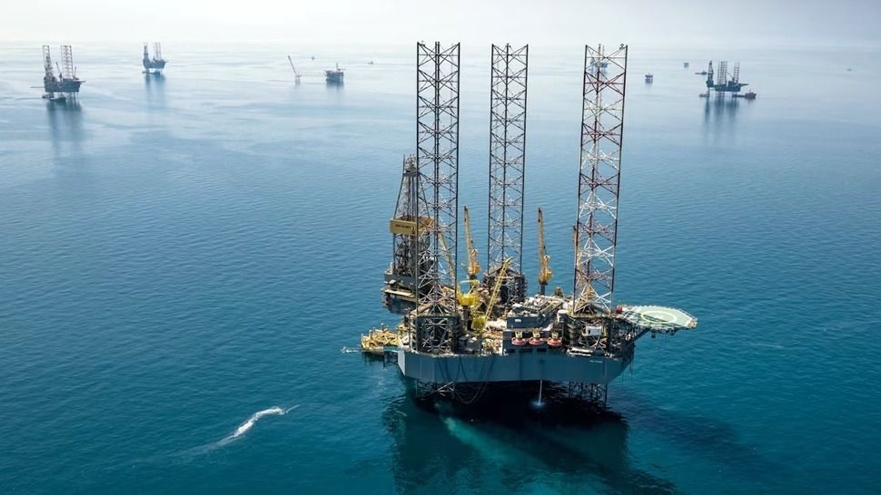 El petróleo vuelve a acercarse a los US$100 por la tensión con Irán