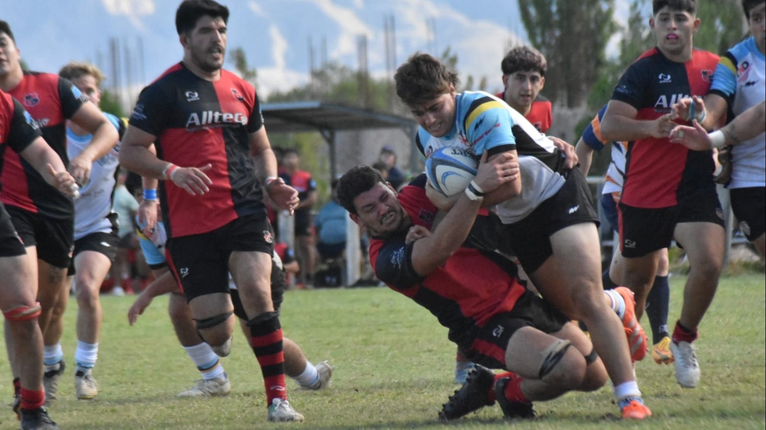 El rugby se paraliza: Universitario y San Juan RC chocan en el clásico