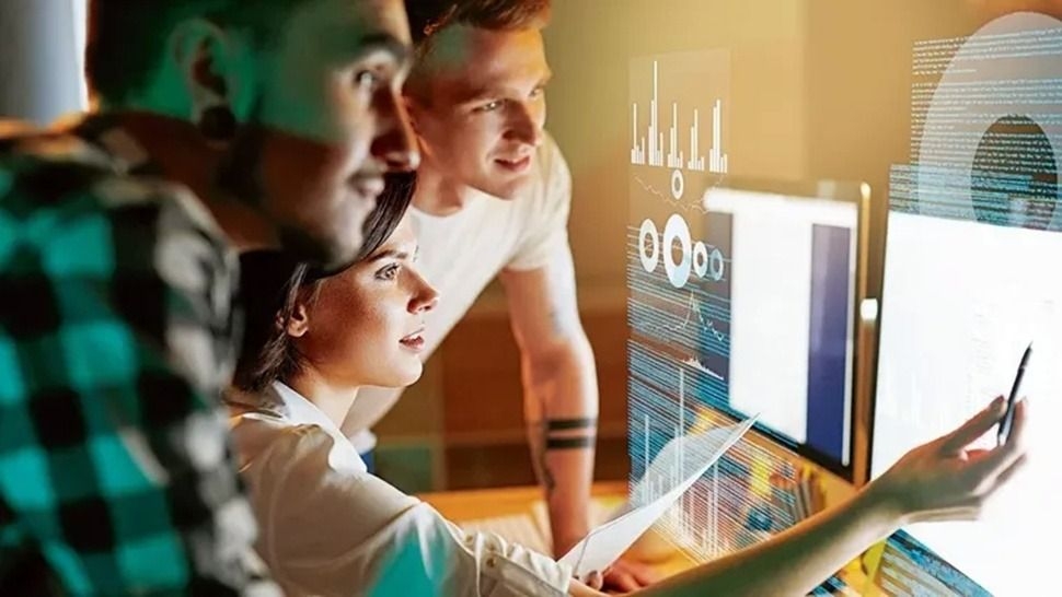 Lanzan 50 becas gratuitas en tecnología para jóvenes