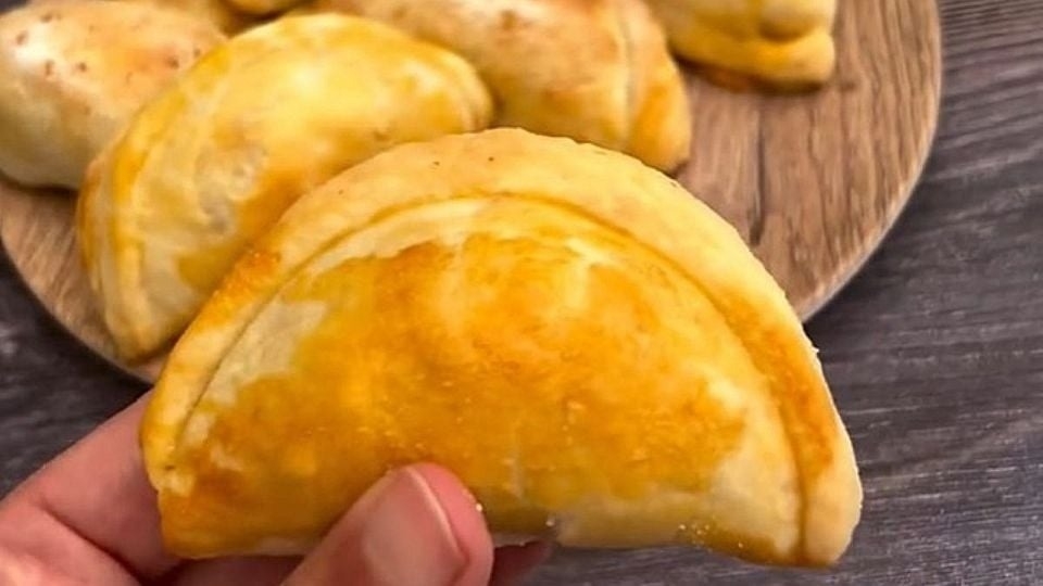 El secreto de las empanadas de vigilia con hojaldre rápido y casero