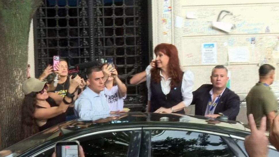 Trasladaron a Cristina Kirchner a Comodoro Py por la causa Cuadernos