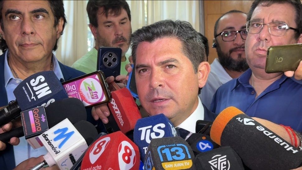 Orrego: “Vamos a seguir haciendo un gran esfuerzo para mejorar el salario docente”