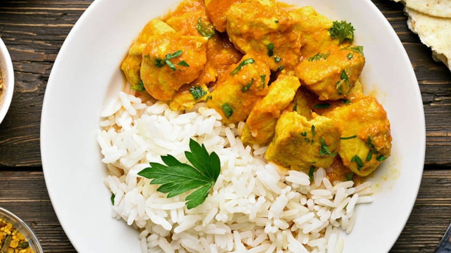 Cómo hacer pollo al curry en tan solo 30 minutos de manera fácil