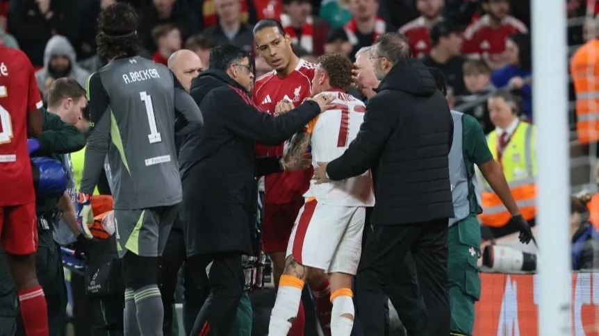 Noa Lang perdió parte de su dedo en pleno partido de Champions