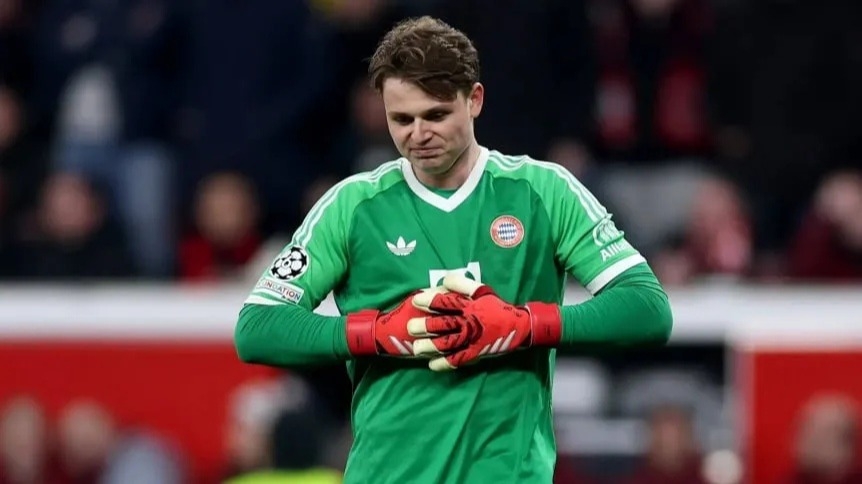 Jonas Urbig, el arquero que se recuperó en tiempo récord y salvó al Bayern Munich