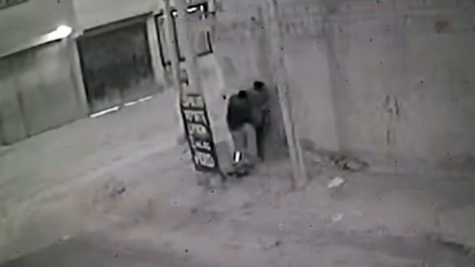 Brutal ataque a un chico de 14 años tras un robo cuando iba a la escuela