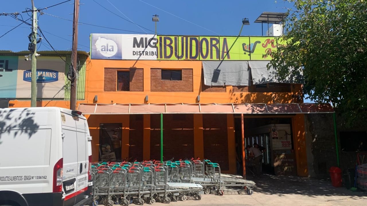 Investigan robo de más de $270 millones en distribuidora de Santa Lucía