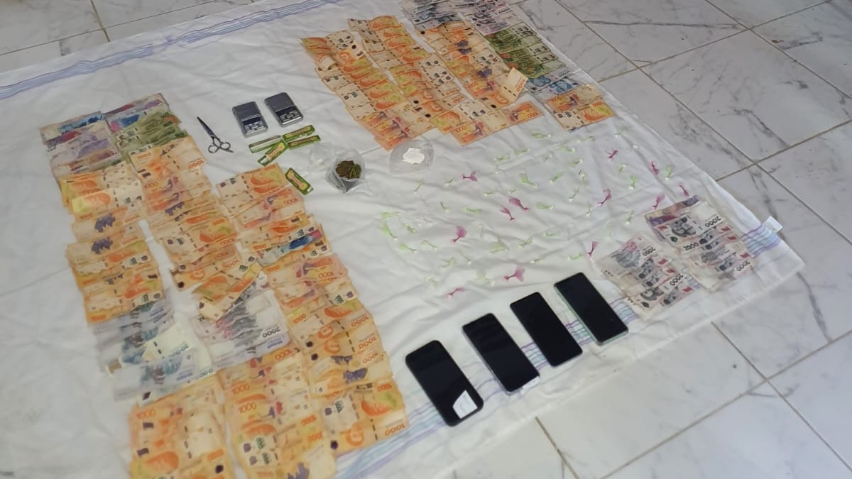 Gran operativo policial en Chimbas terminó con secuestro de droga y tres detenidos